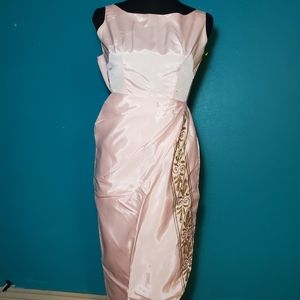 VTG pink dress classic look